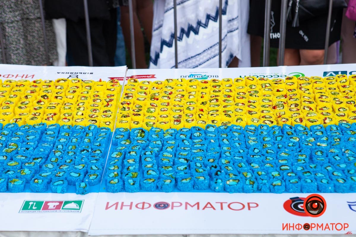 Очень много роллов Очень много роллов