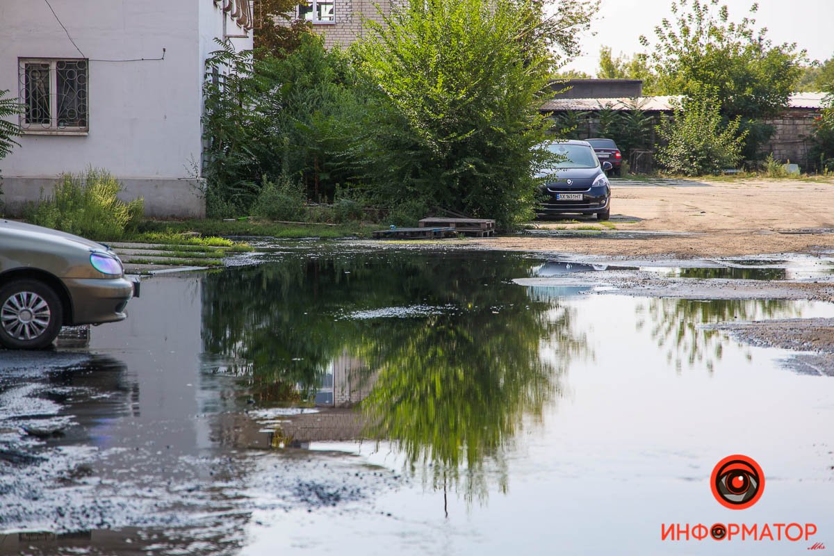 Главное не попасть под брызги 