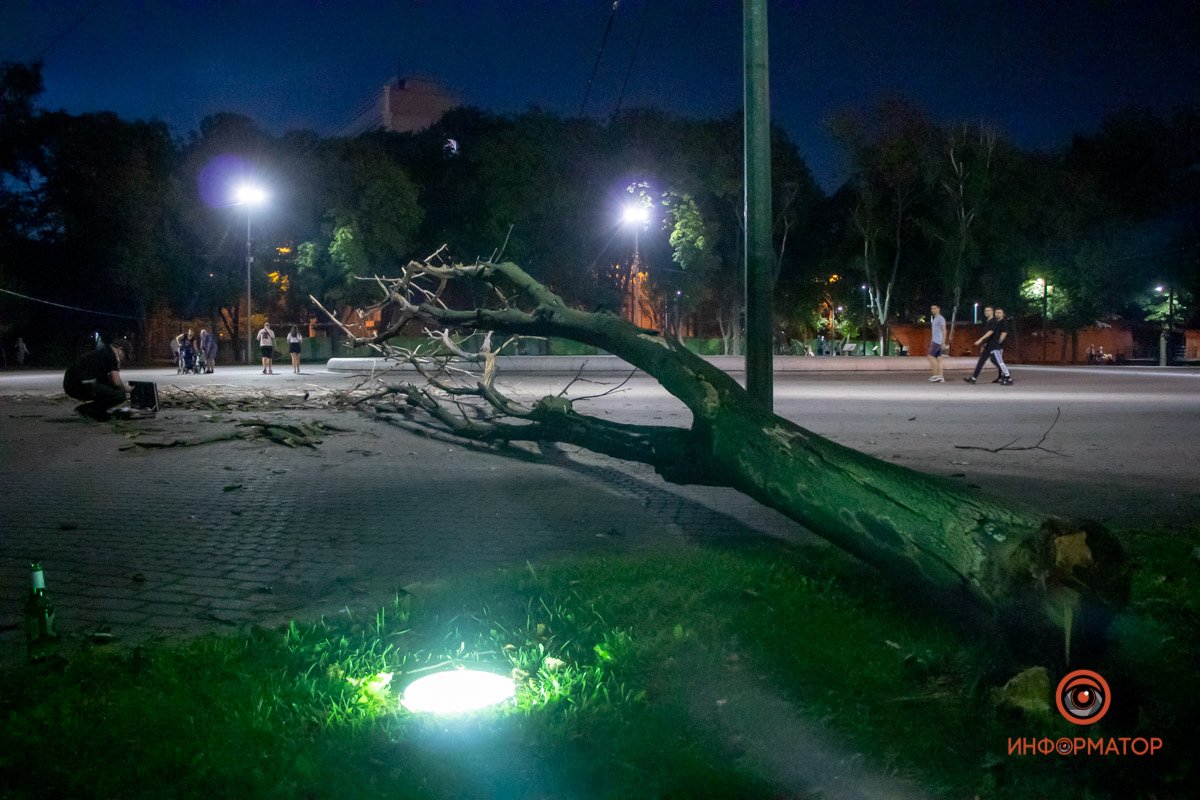 Предварительно, у мужчины переломы обеих ног Предварительно, у мужчины переломы обеих ног