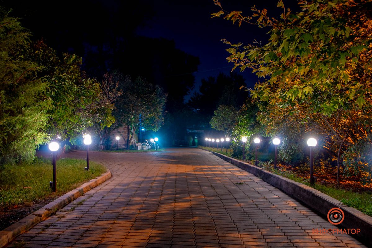 Спускаемся в ночную темноту 