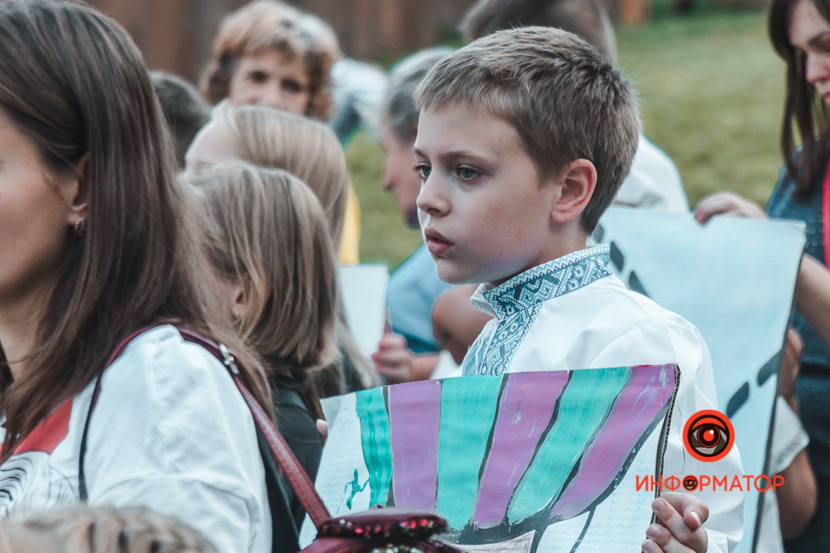 Высота картины - 10 метров 10 сантиметров