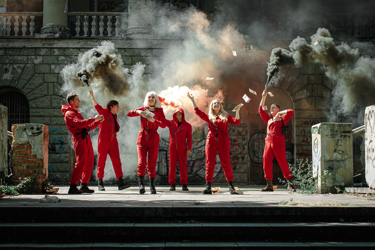 Раскрасили серые будни