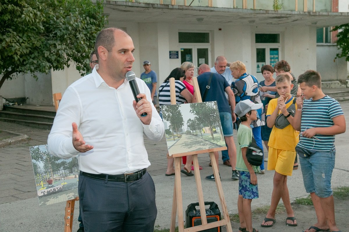 Жителям Северного презентовали проект реконструкции сквера 2