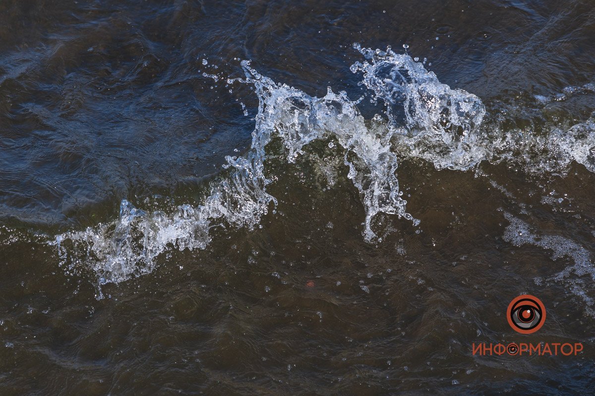 Днепр волнуется раз, Днепр волнуется два 