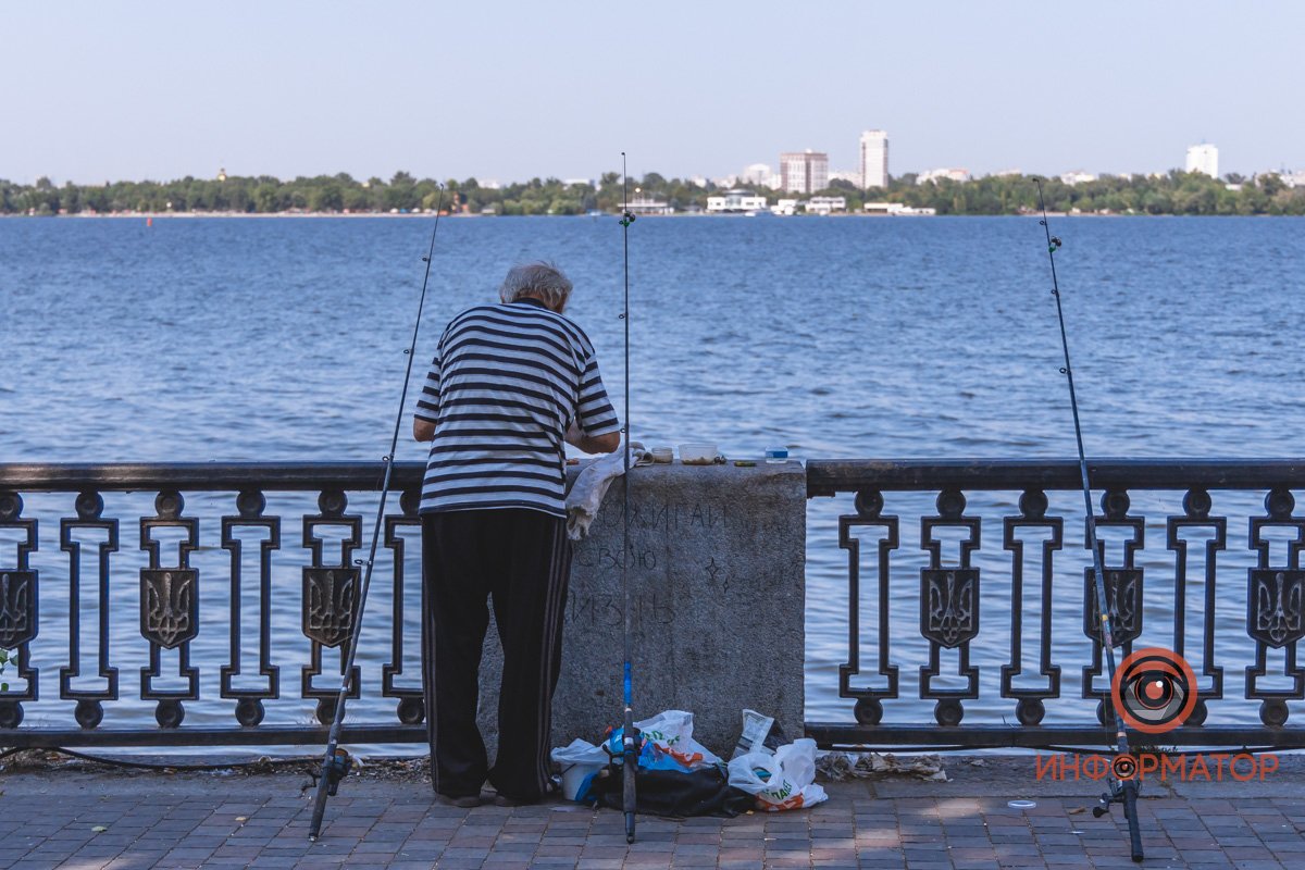 Рыбак и Днепр 