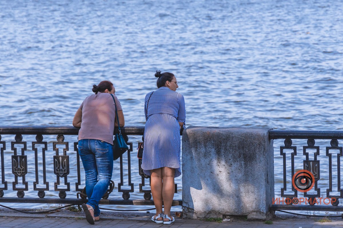 Лето - это время, когда можешь расслабиться и в полной мере насладится пейзажами города 