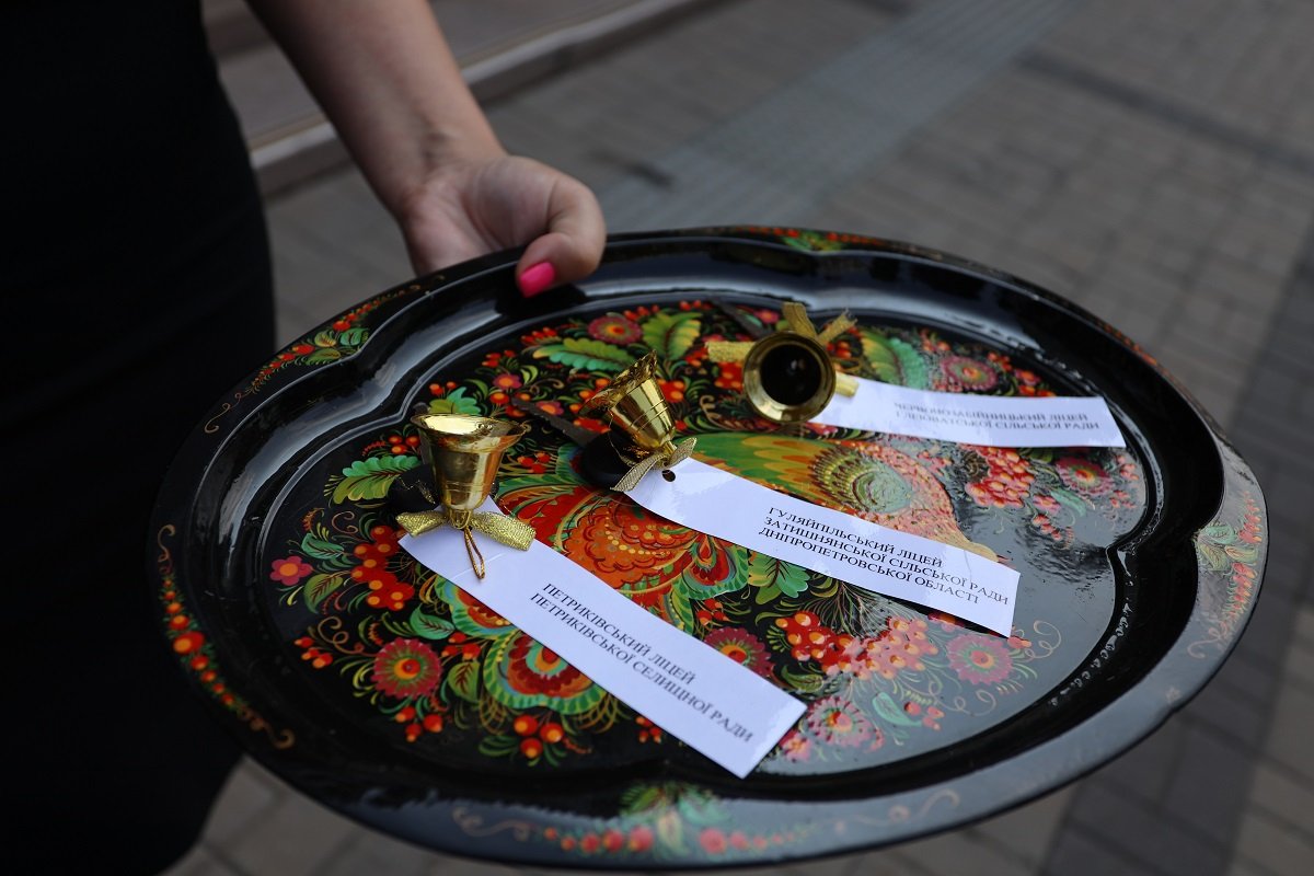 Еще три новых автобуса передали школам Днепропетровщины 1