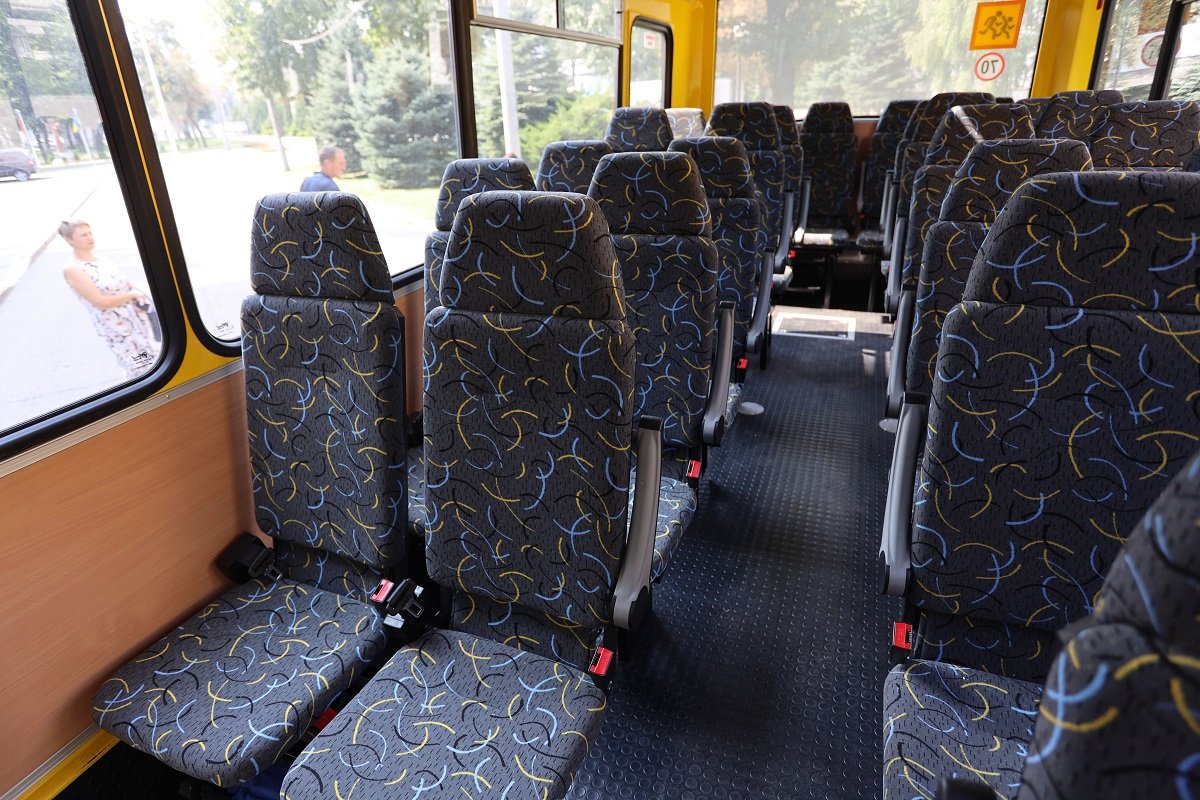 Еще три новых автобуса передали школам Днепропетровщины 6