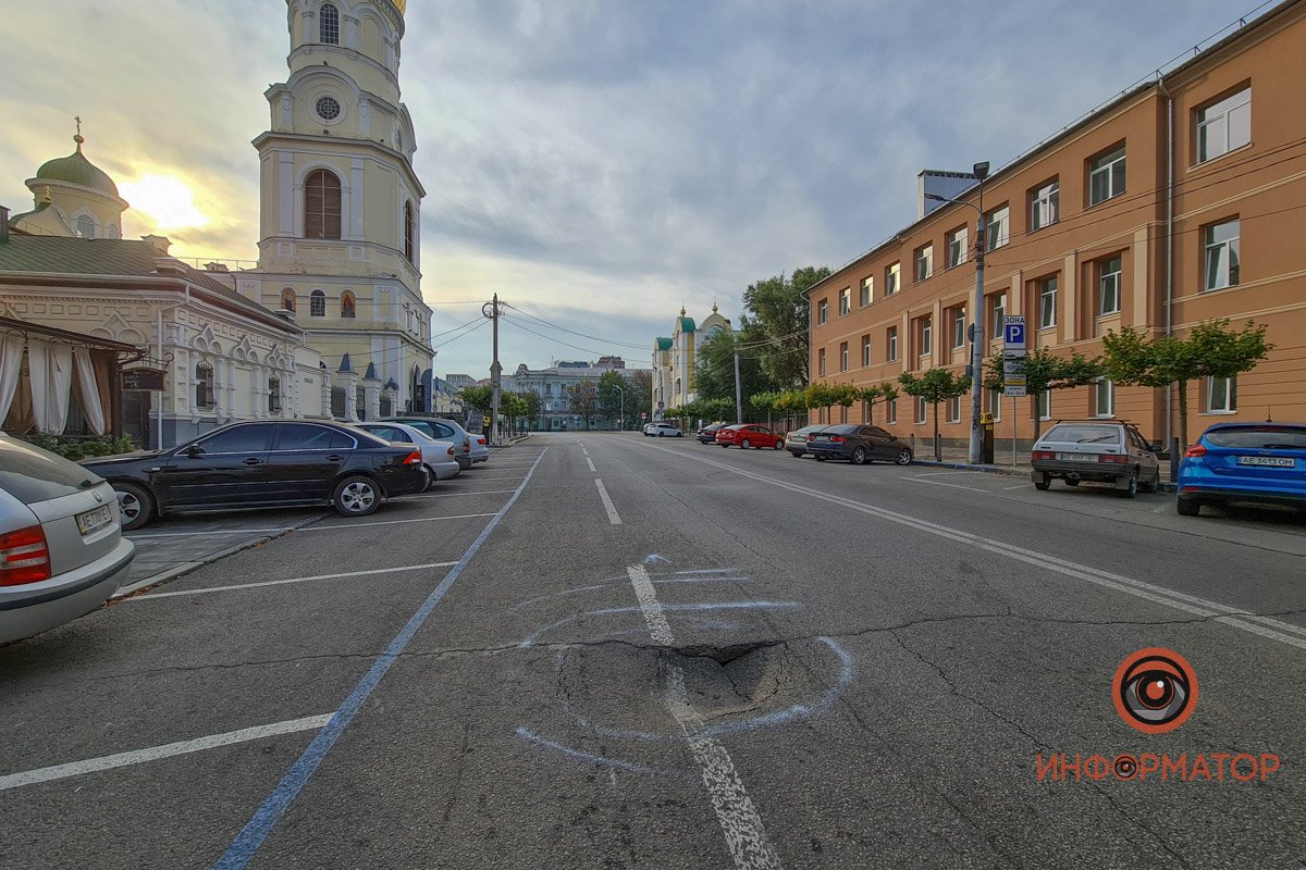 Яму ничем не оградили