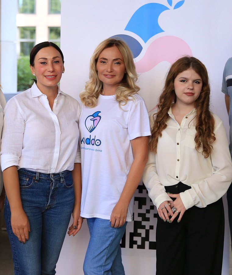 В Днепре пробегут "Милю добра", чтобы спасти 17-летнюю Олю Казакову 1
