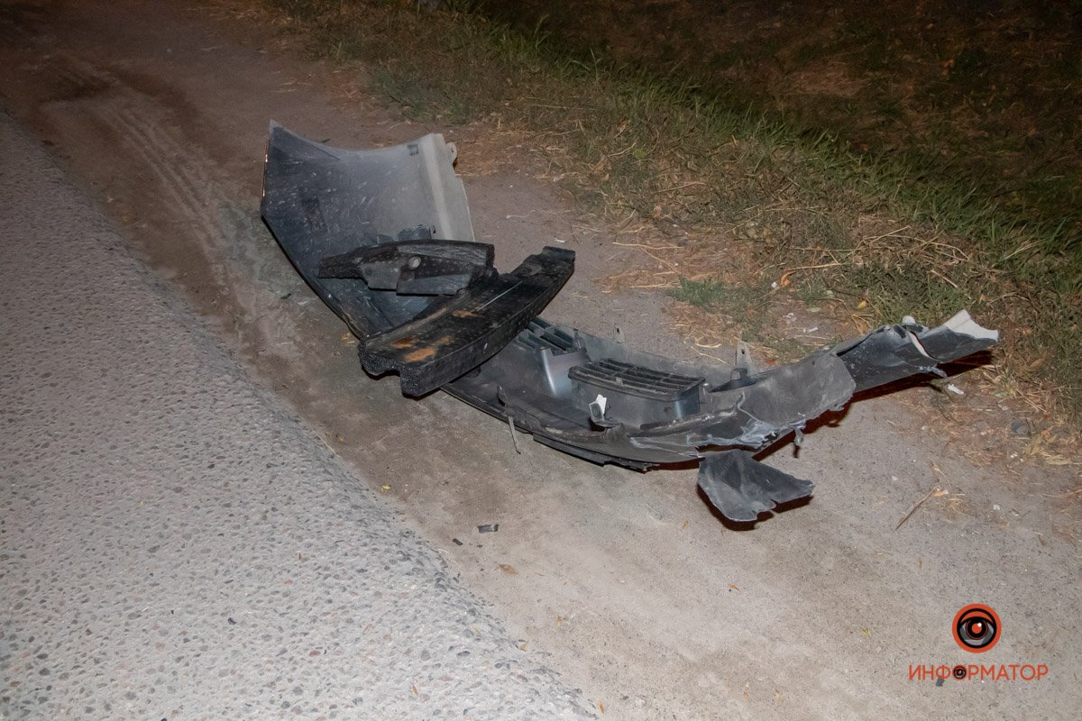 Авария случилась примерно в 19:50 на перекрестке с улицей Яснополянской Авария случилась примерно в 19:50 на перекрестке с улицей Яснополянской