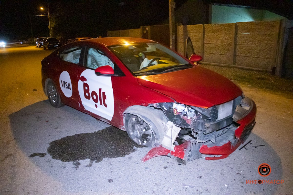 Авария случилась примерно в 20:30 возле дома №350