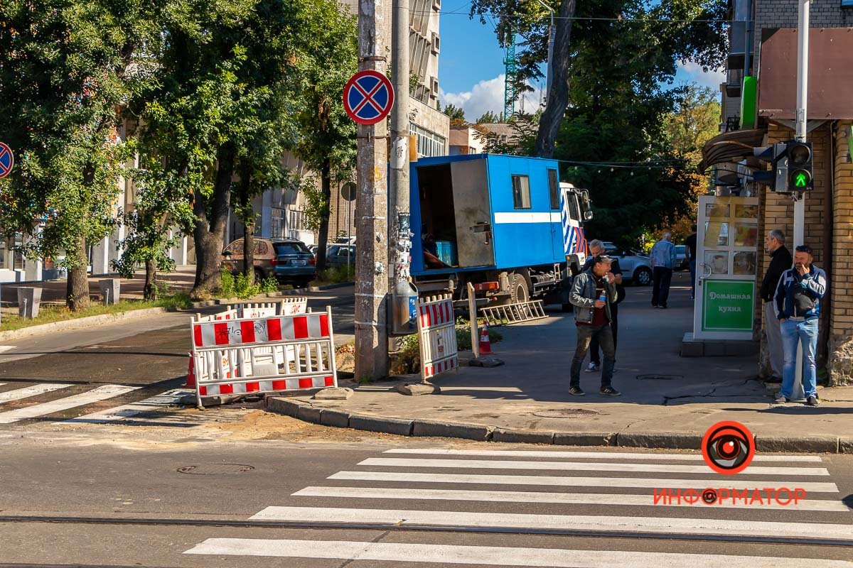 Яма возле университета Яма возле университета