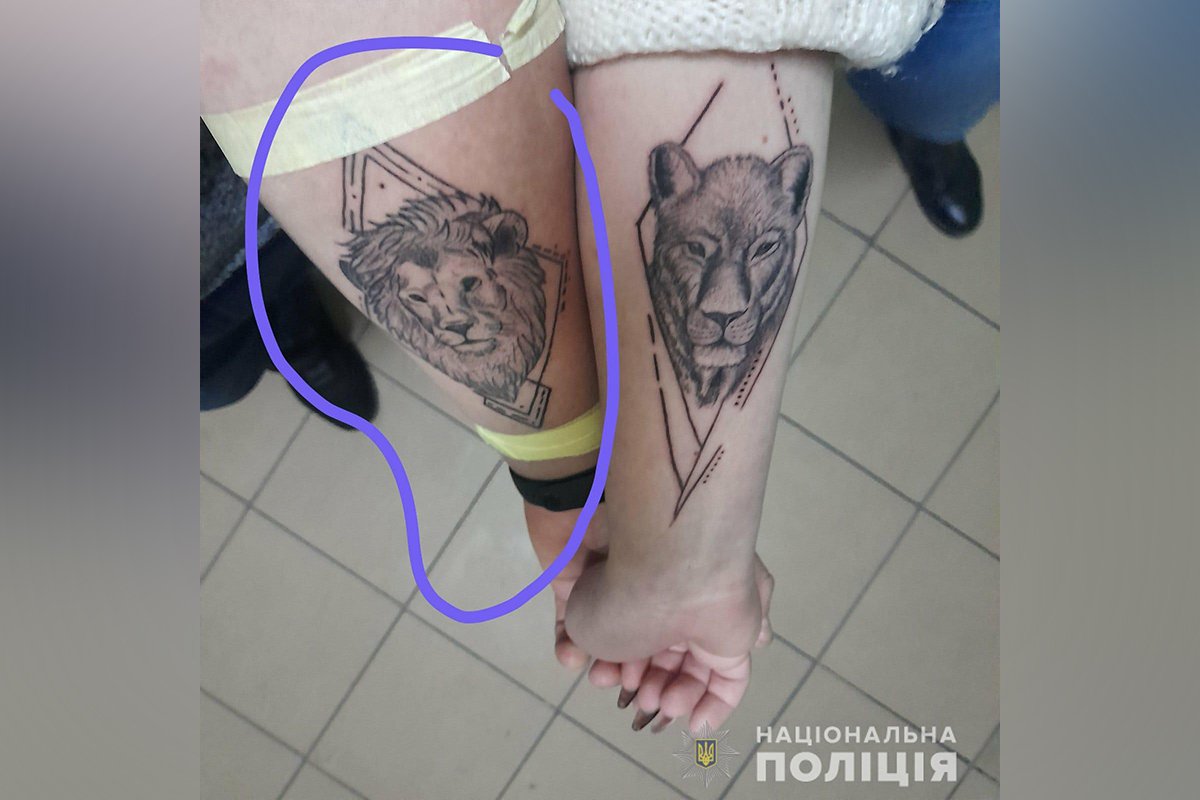 Татуировка на левой руке Романа