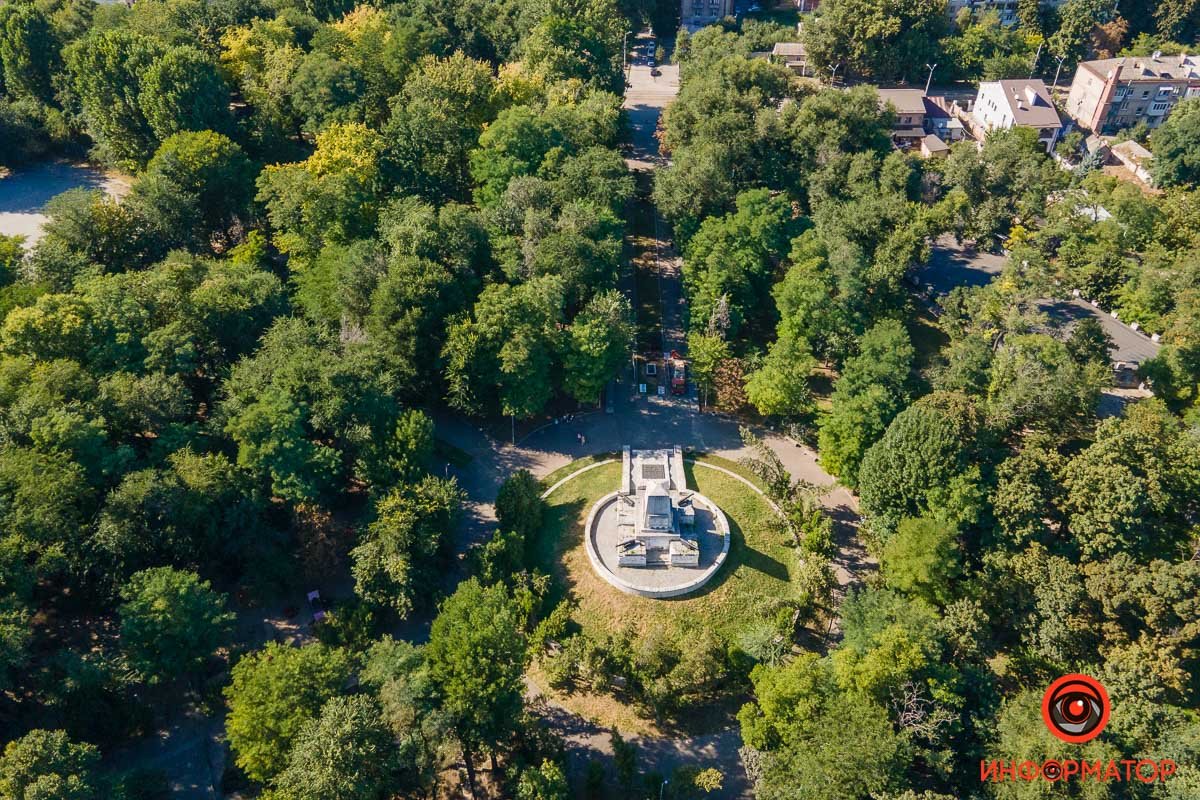 Тысячи захоронений