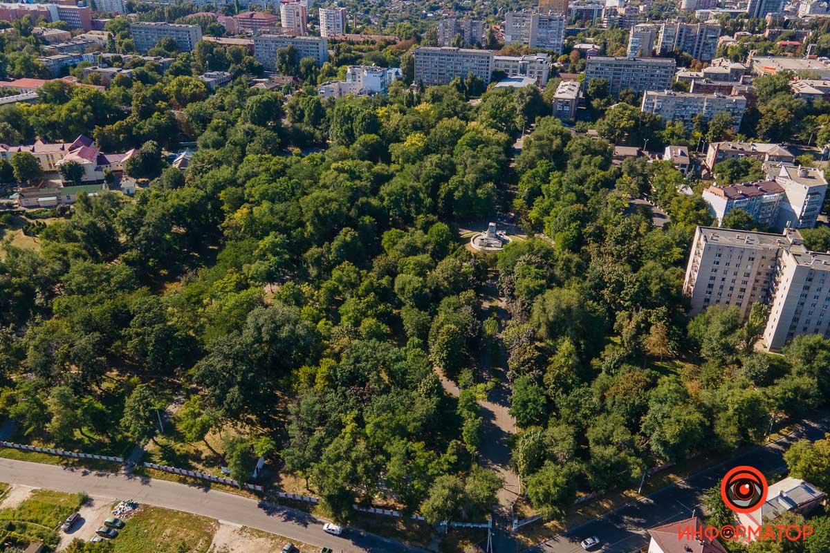 Много насаждений