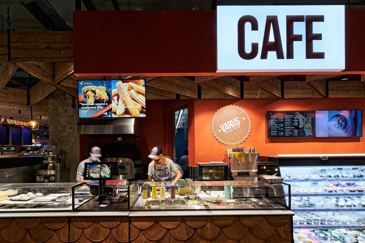 Евгений Клопотенко провел мастер-класс в Днепре в обновленном VARUS 31