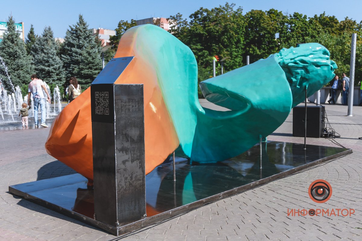 Скульптуры в 7-ми городах Украины Скульптуры в 7-ми городах Украины