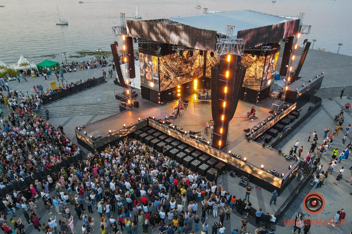 В Днепре на Фестивальном причале выступили Dagamba и БЕZ ОБМЕЖЕНЬ 11