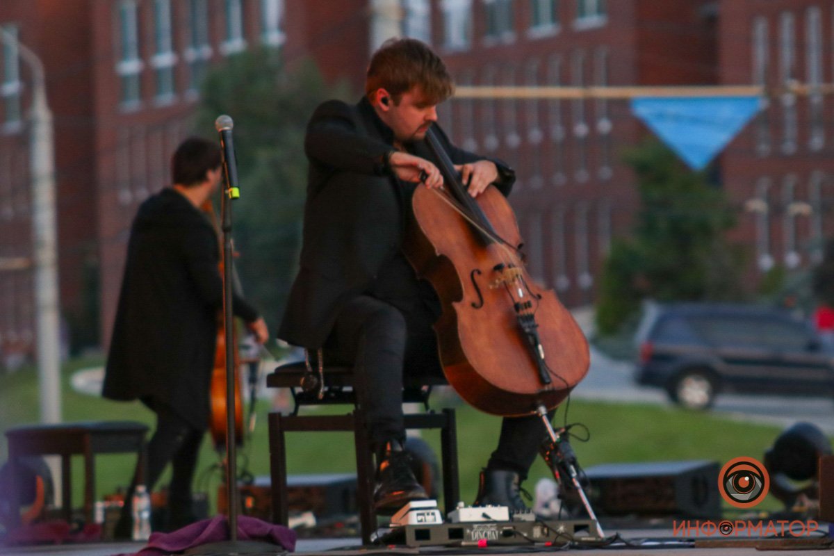 В Днепре на Фестивальном причале выступили Dagamba и БЕZ ОБМЕЖЕНЬ 21