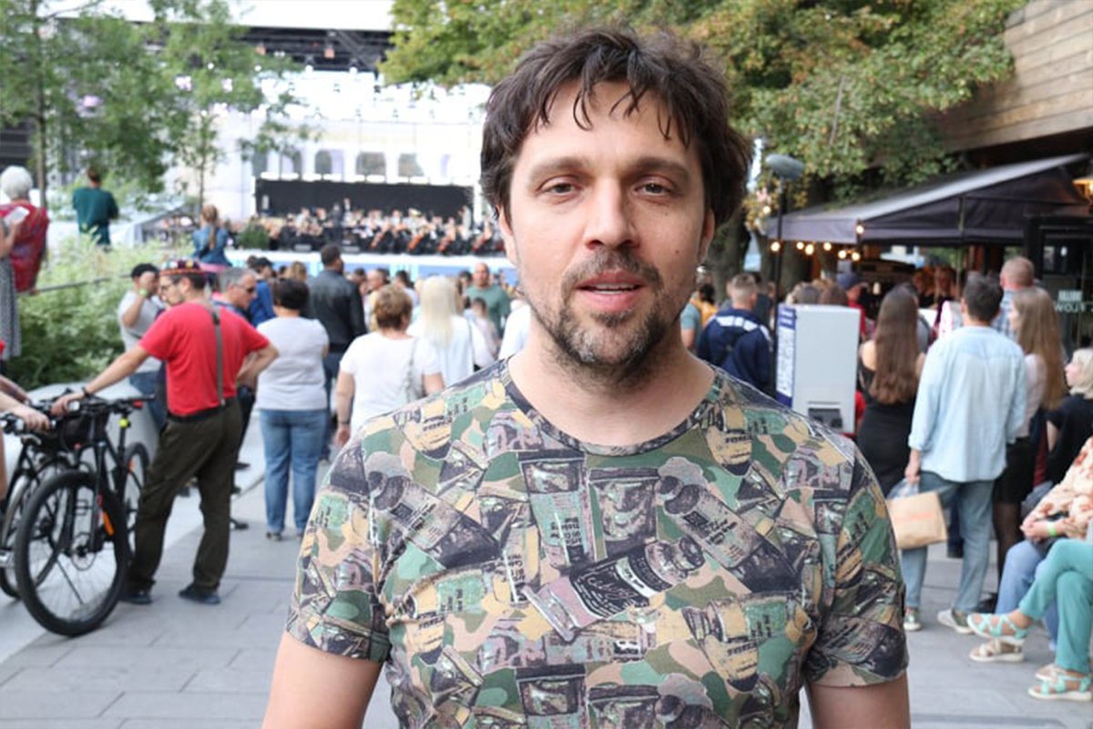 В Днепре День города завершили шоу Dnipro Light Flowers, претендующим стать самой масштабной артинсталляцией в мире 4