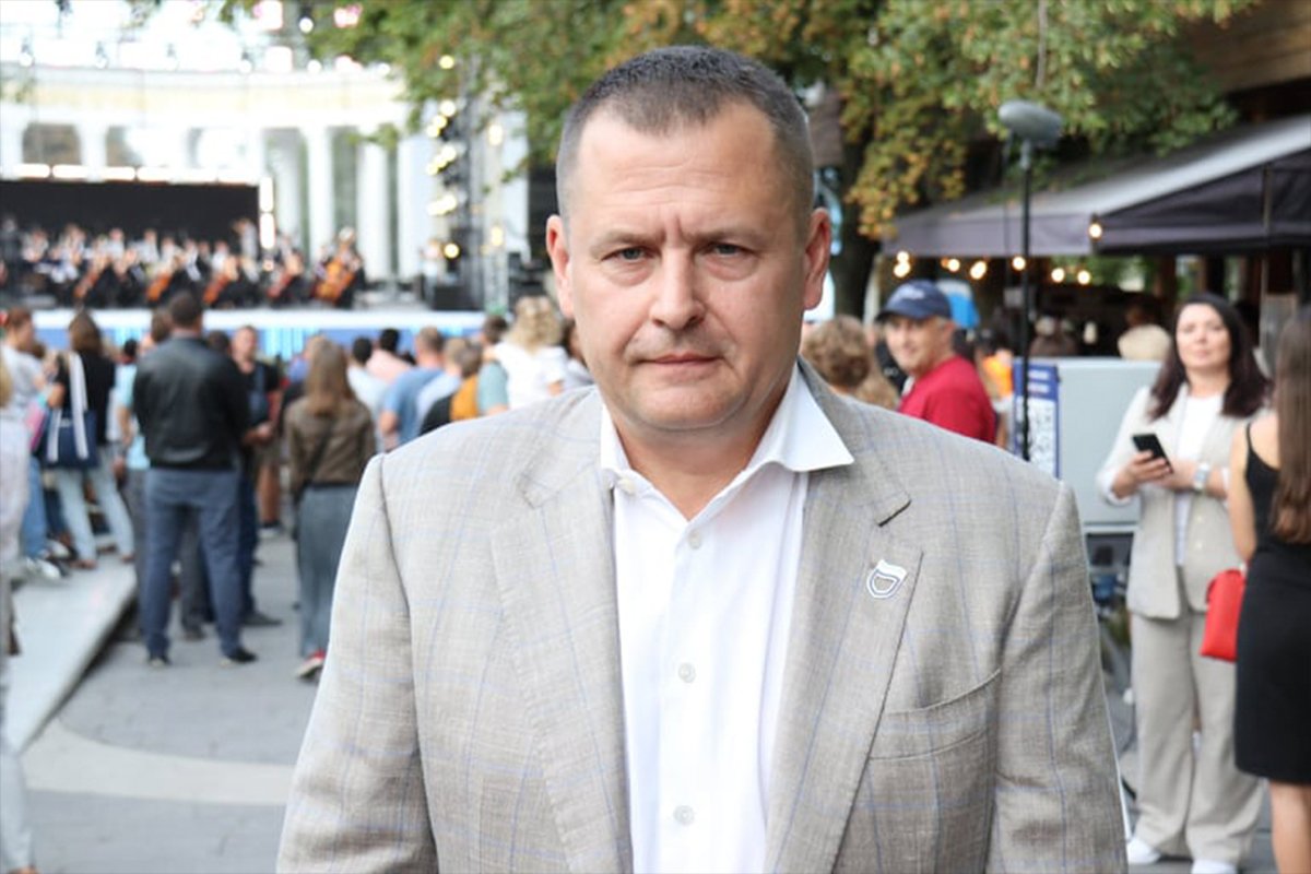 В Днепре День города завершили шоу Dnipro Light Flowers, претендующим стать самой масштабной артинсталляцией в мире 5