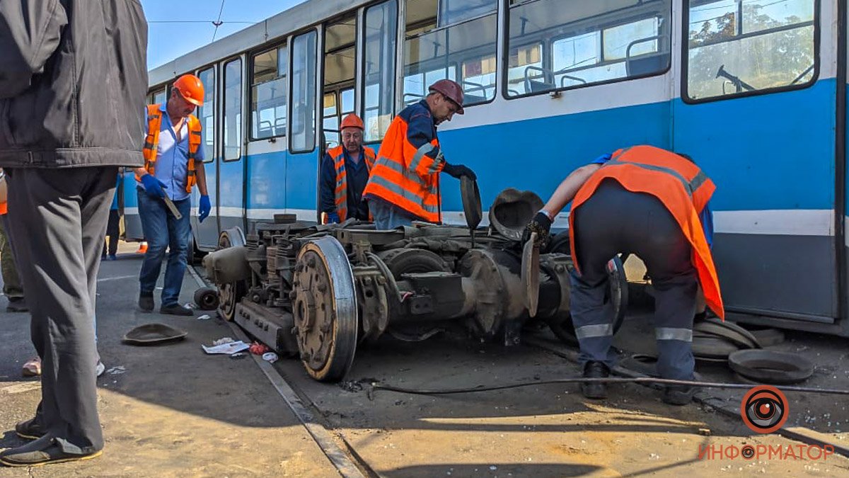 Коммунальщики уже устраняют последствия случившегося 