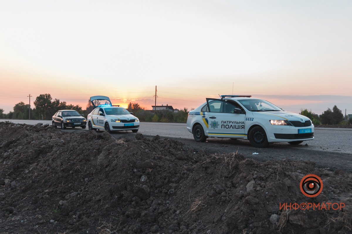 На месте происшествия работает патрульная полиция 