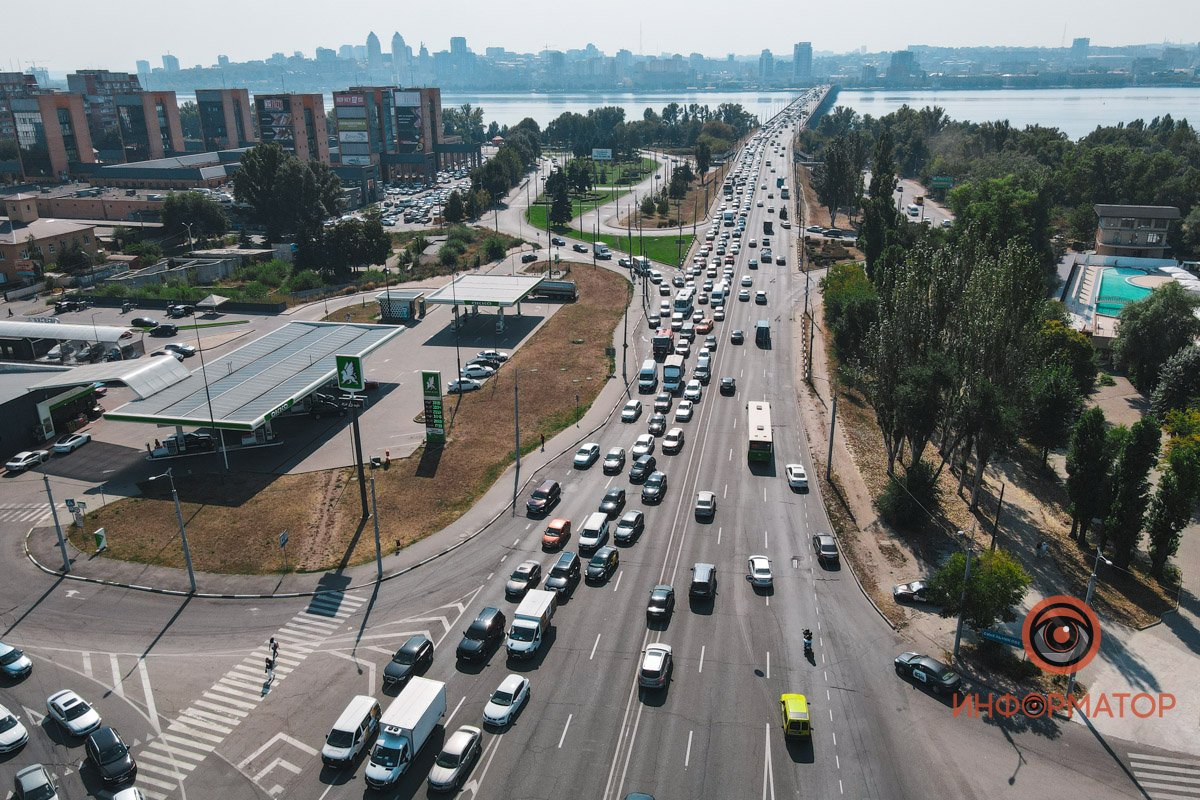 Новый мост полностью стоит 