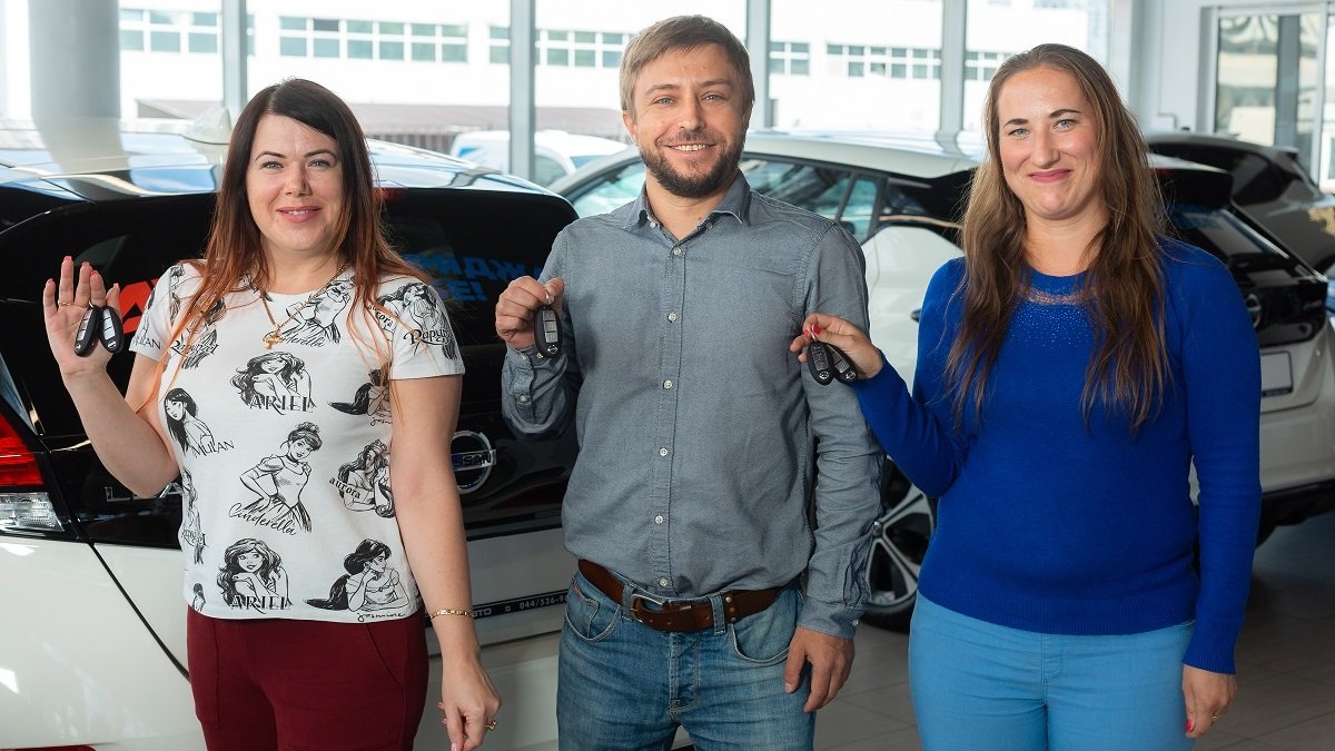 Итоги акции от АТБ: один из победителей забрал Porsche Taycan 1