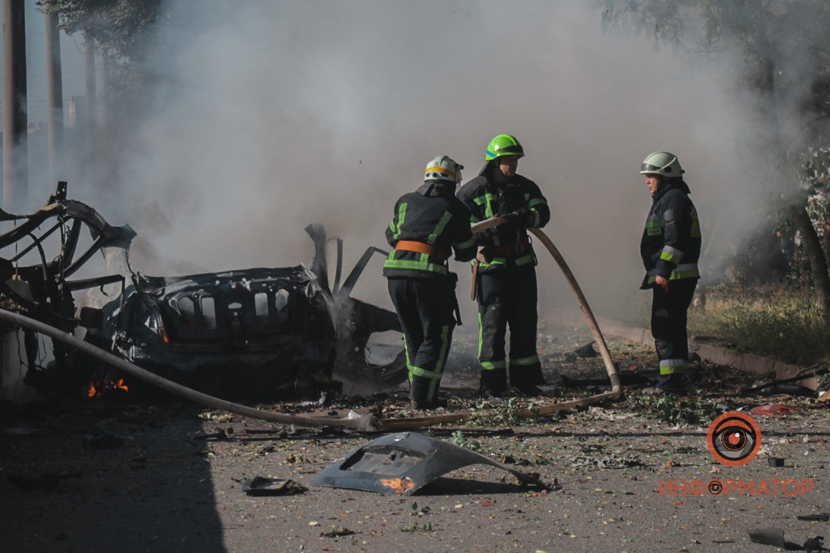 В Днепре на проспекте Хмельницкого взорвался Nissan: погиб человек 8