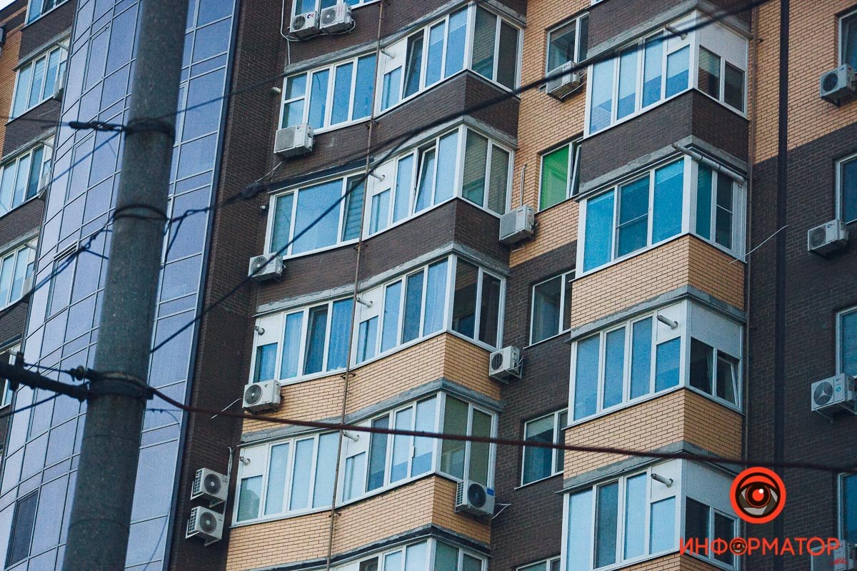 Полукругом