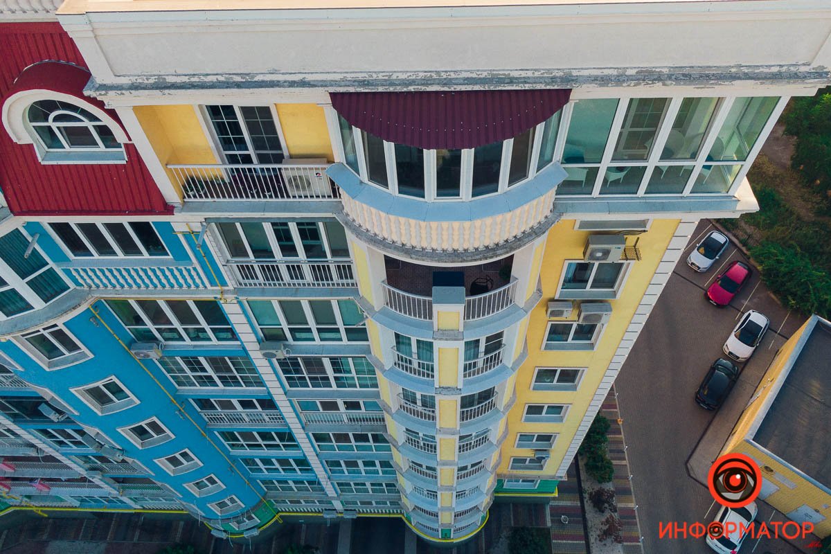 Целые башни