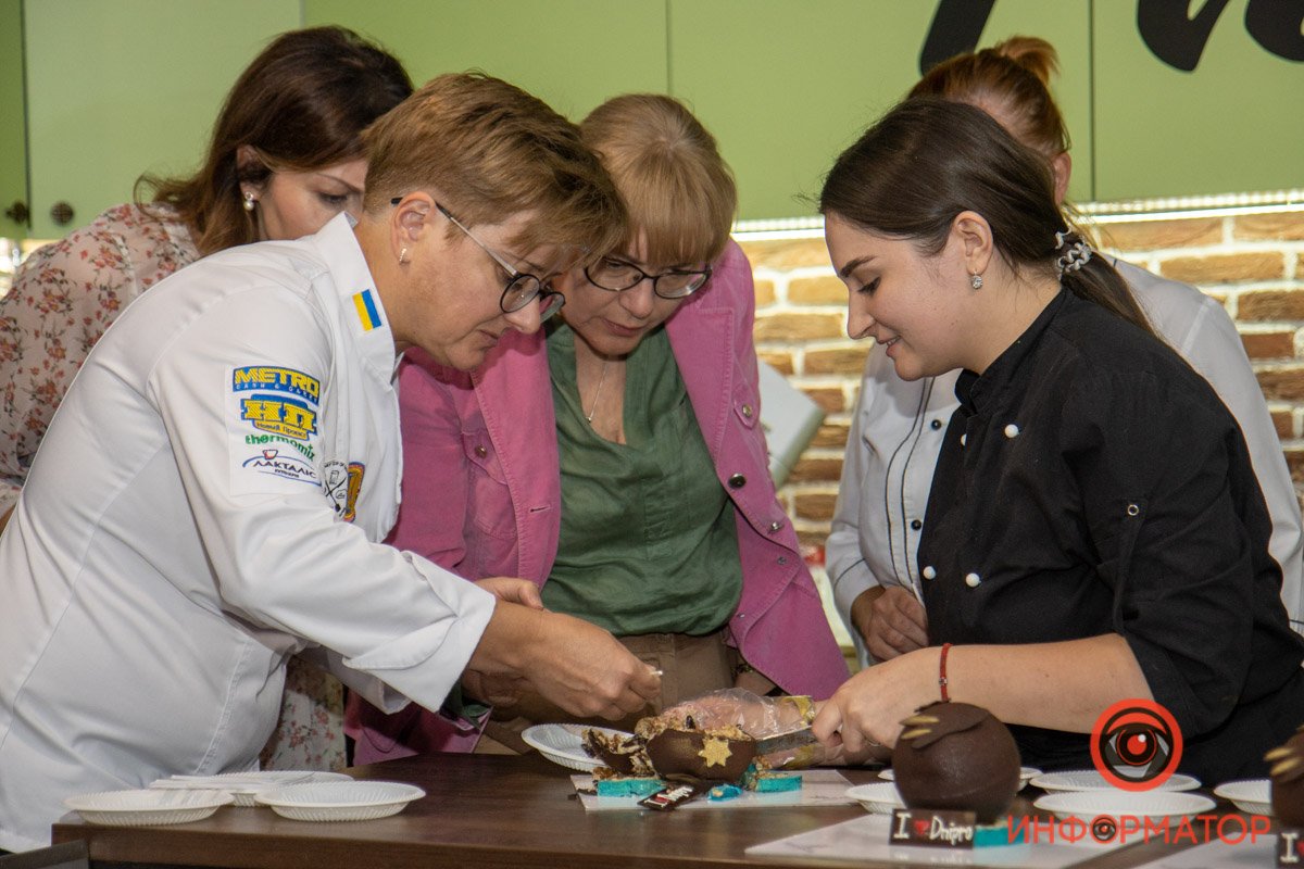 Прекрасное можно осязать, видеть, трогать, а некоторое и переварить 