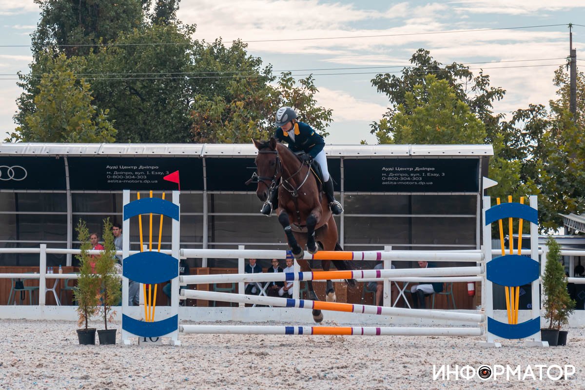 Как в Днепре проходят соревнования по конному спорту Dnipro Horse Show 2021 13