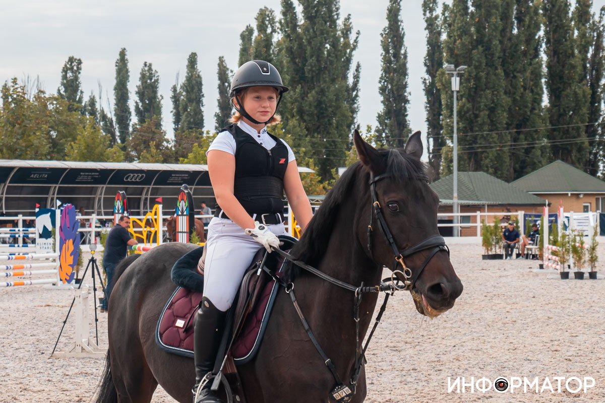 Как в Днепре проходят соревнования по конному спорту Dnipro Horse Show 2021 14