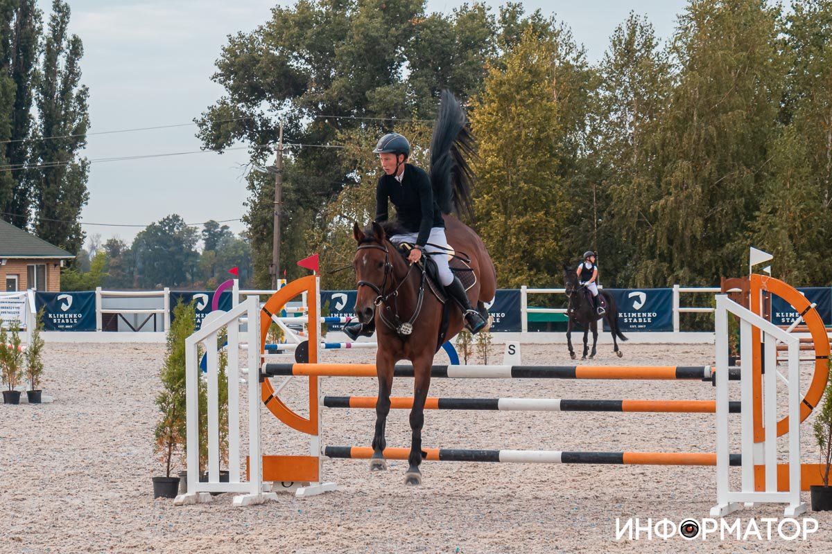 Как в Днепре проходят соревнования по конному спорту Dnipro Horse Show 2021 15
