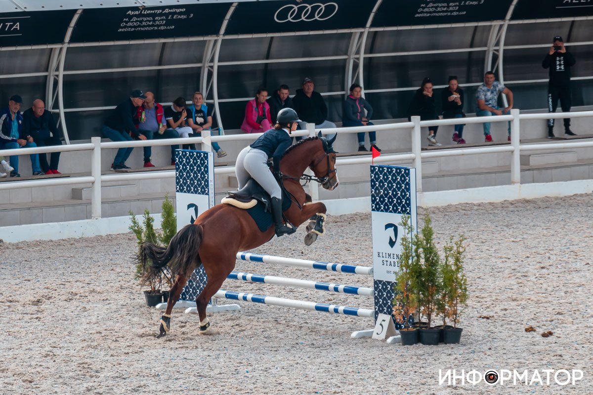 Как в Днепре проходят соревнования по конному спорту Dnipro Horse Show 2021 17
