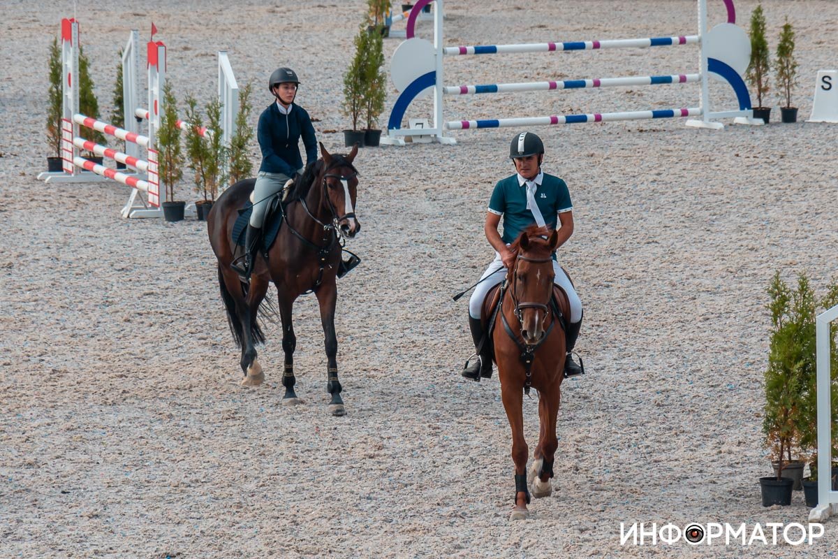 Как в Днепре проходят соревнования по конному спорту Dnipro Horse Show 2021 18