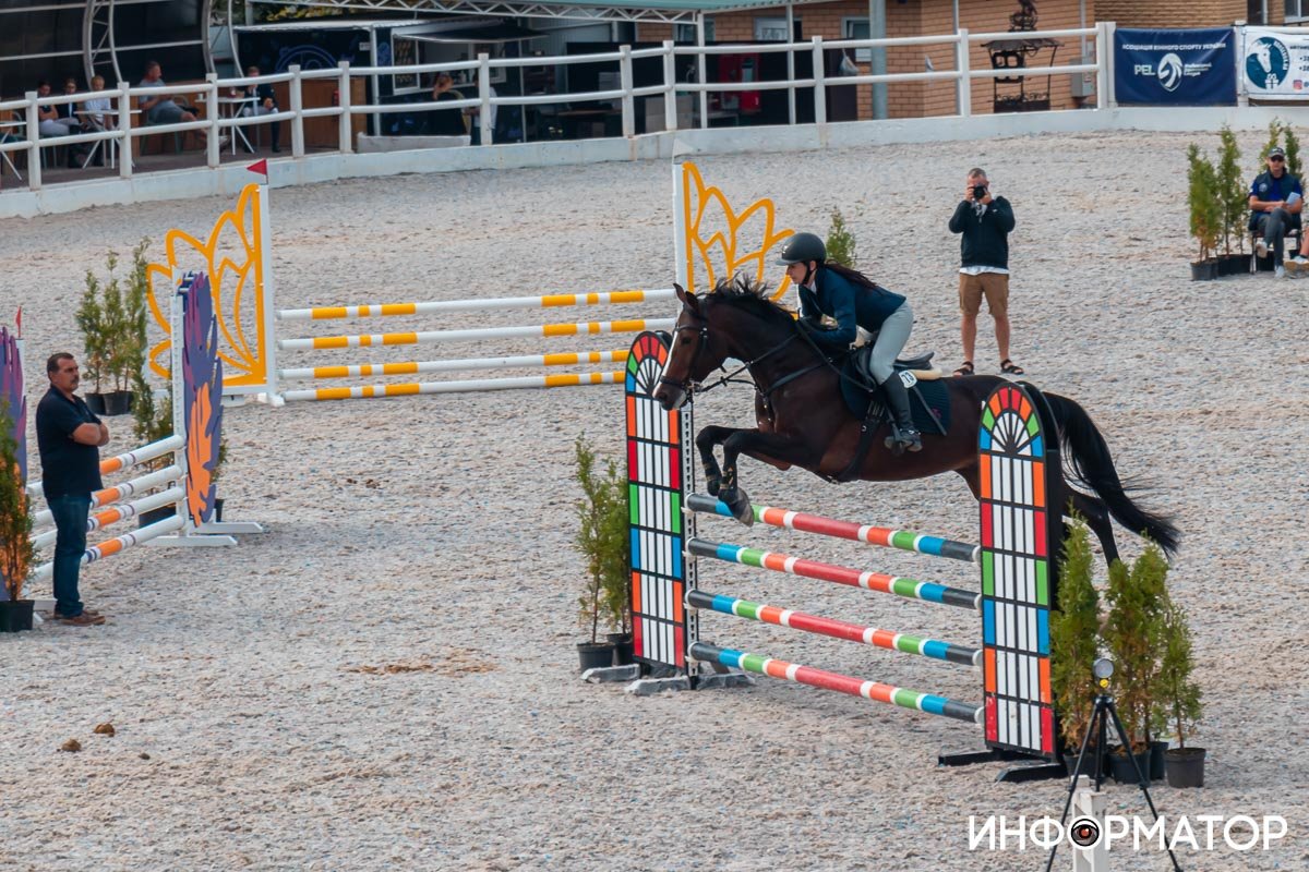 Как в Днепре проходят соревнования по конному спорту Dnipro Horse Show 2021 19