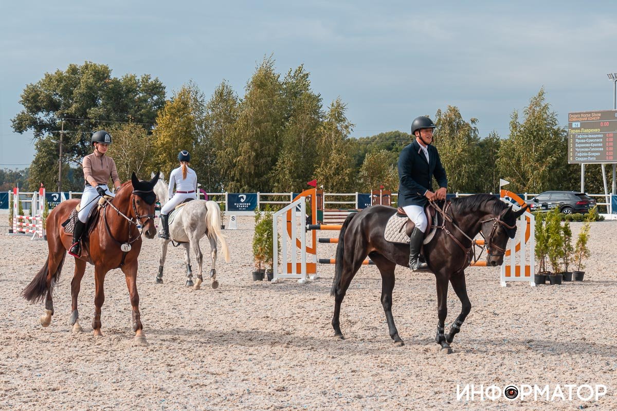 Как в Днепре проходят соревнования по конному спорту Dnipro Horse Show 2021 27