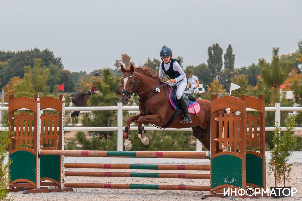 Как в Днепре проходят соревнования по конному спорту Dnipro Horse Show 2021 37