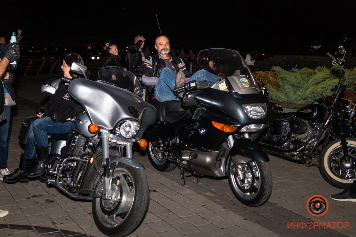 Собравшиеся участники должны были двигаться колонной 