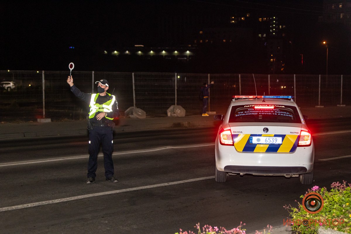 Колонну сопровождала патрульная полиция, что следила за порядком 