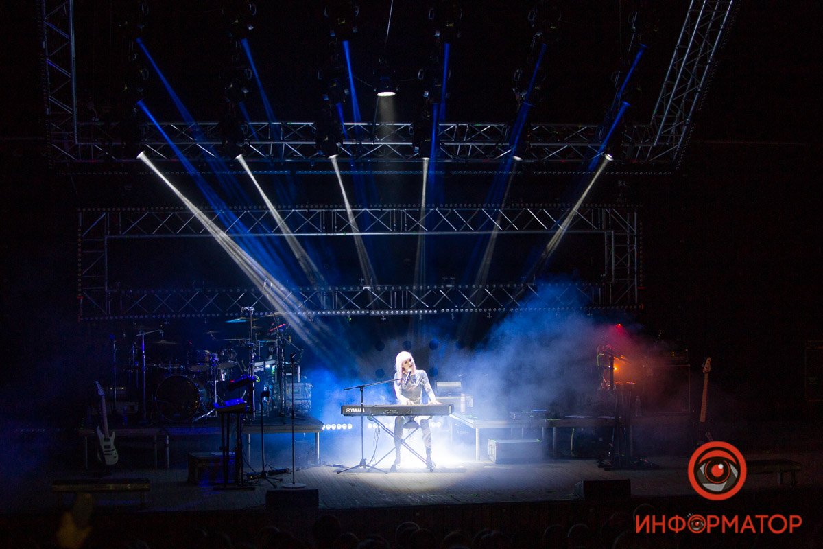 Концерт получился эффектным, окутанный мистикой 