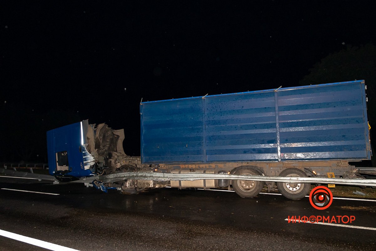 Разводы от топлива Разводы от топлива