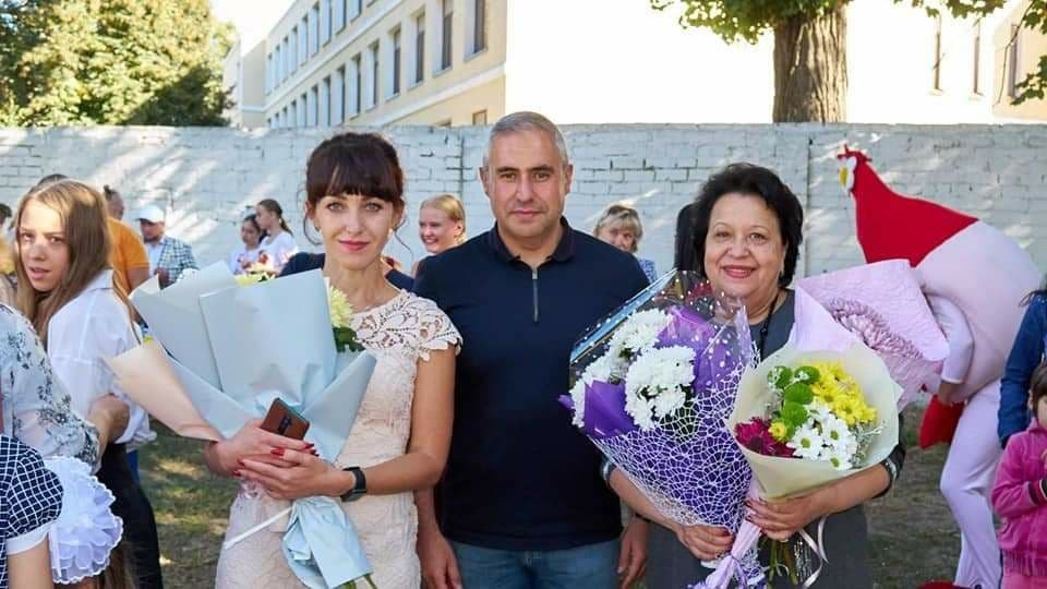 Накануне дня города в Центре внешкольной работы городской голова Новомосковска Сергей Резник отметил талантливых и одаренных детей Новомосковска Накануне дня города в Центре внешкольной работы городской голова Новомосковска Сергей Резник отметил талантливых и одаренных детей Новомосковска
