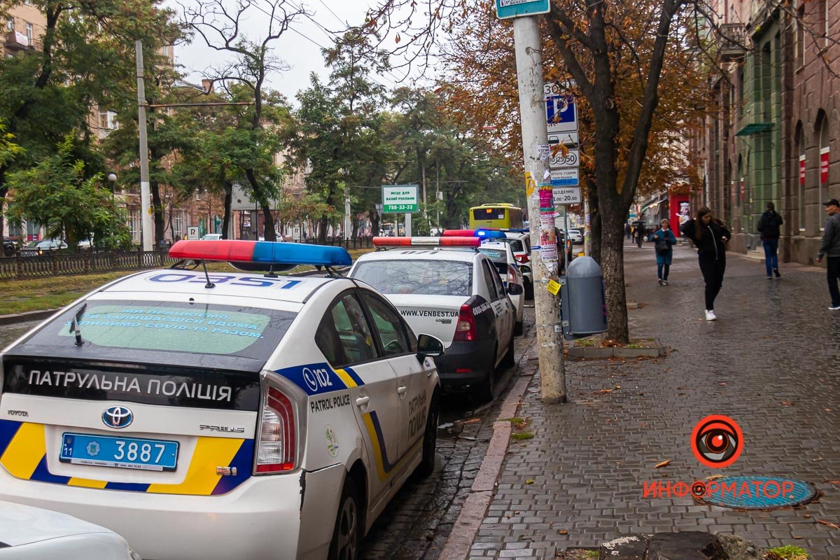 На месте СОГ и патрульная полиция