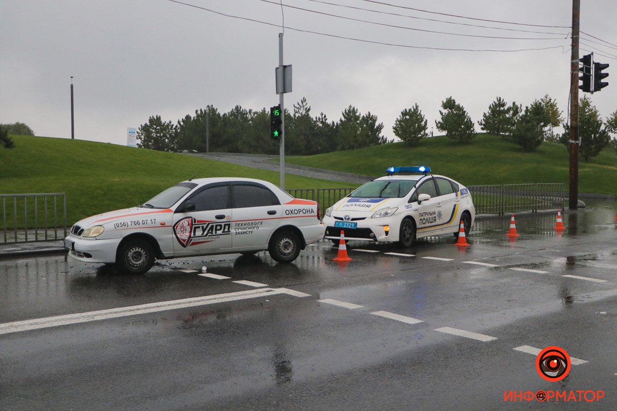 Правая полоса перекрыта