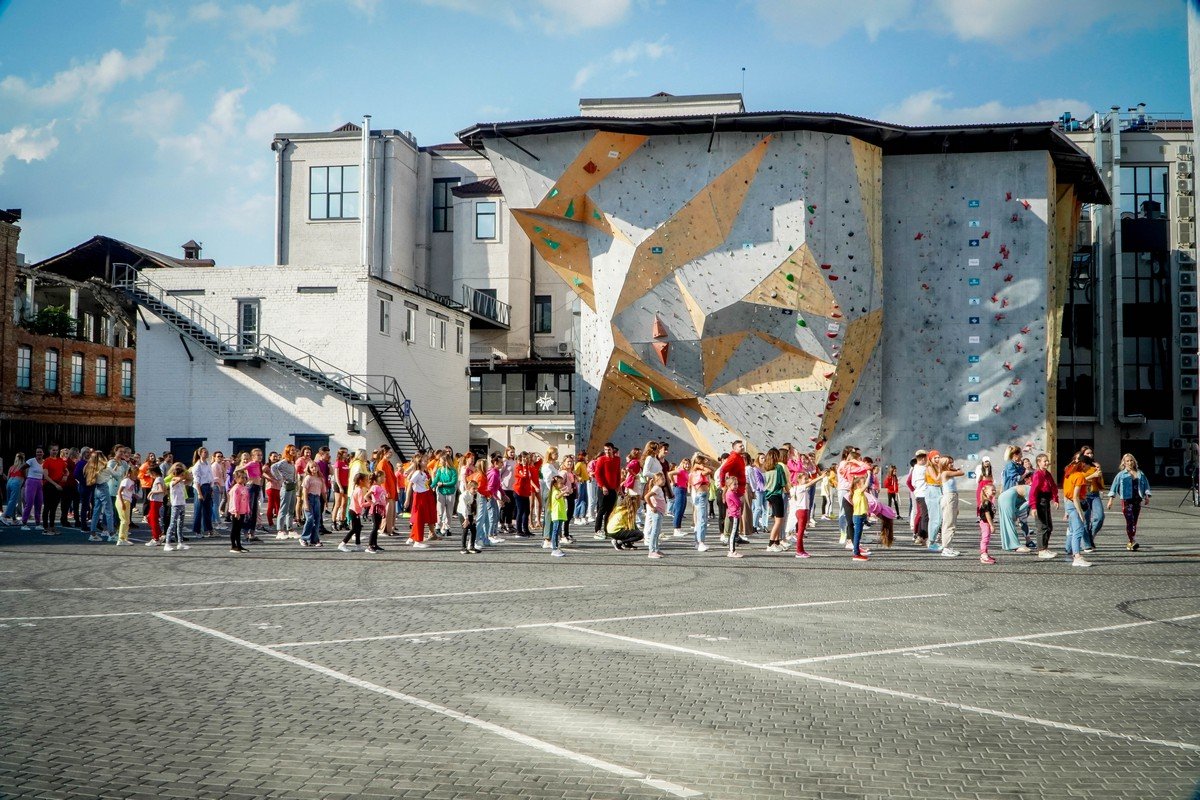 Жители Днепра установили национальный рекорд 15